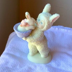 Snowbunnies Sculpture